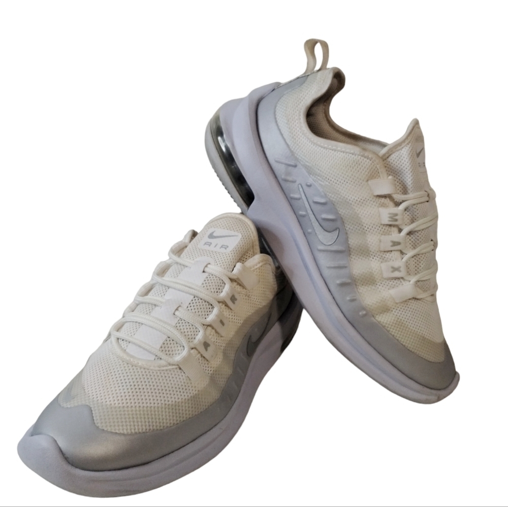 Nike Air Max Axis Women's Gym Workout Athletic Running Walk Sneakers Size 7.5